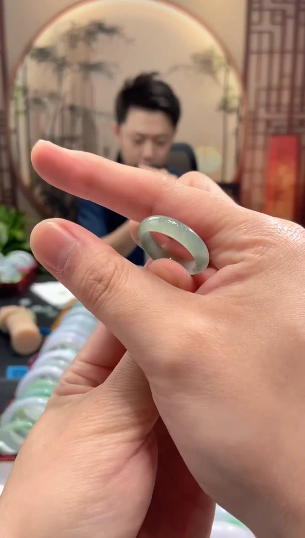未镶嵌戒圈翡翠故****关000078493/多样性发货