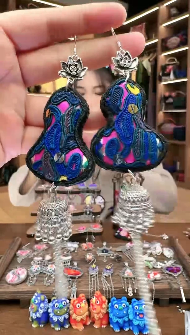 【闪购商品】织绣116黔东南苗族刺绣