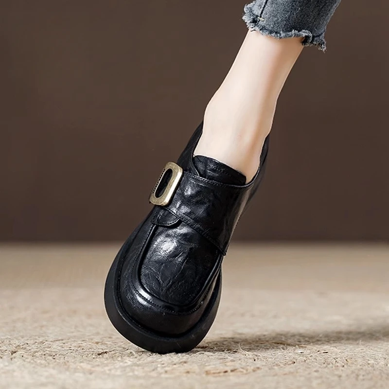 品牌英伦风圆头皮带扣粗跟单鞋女春秋季真皮气质休闲松糕小皮鞋