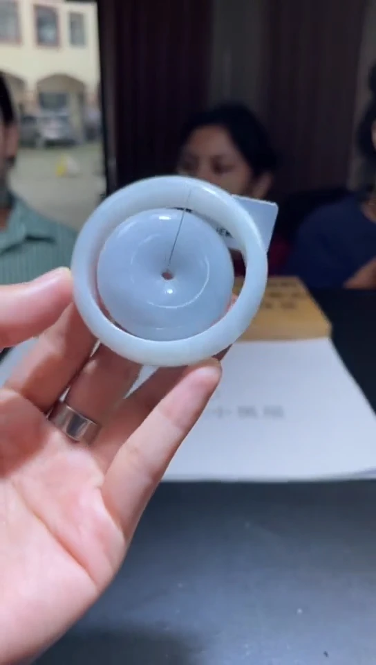 翡翠挂件未镶嵌翡翠A货