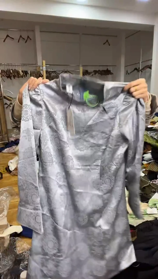 衬衣       L码        105-115斤