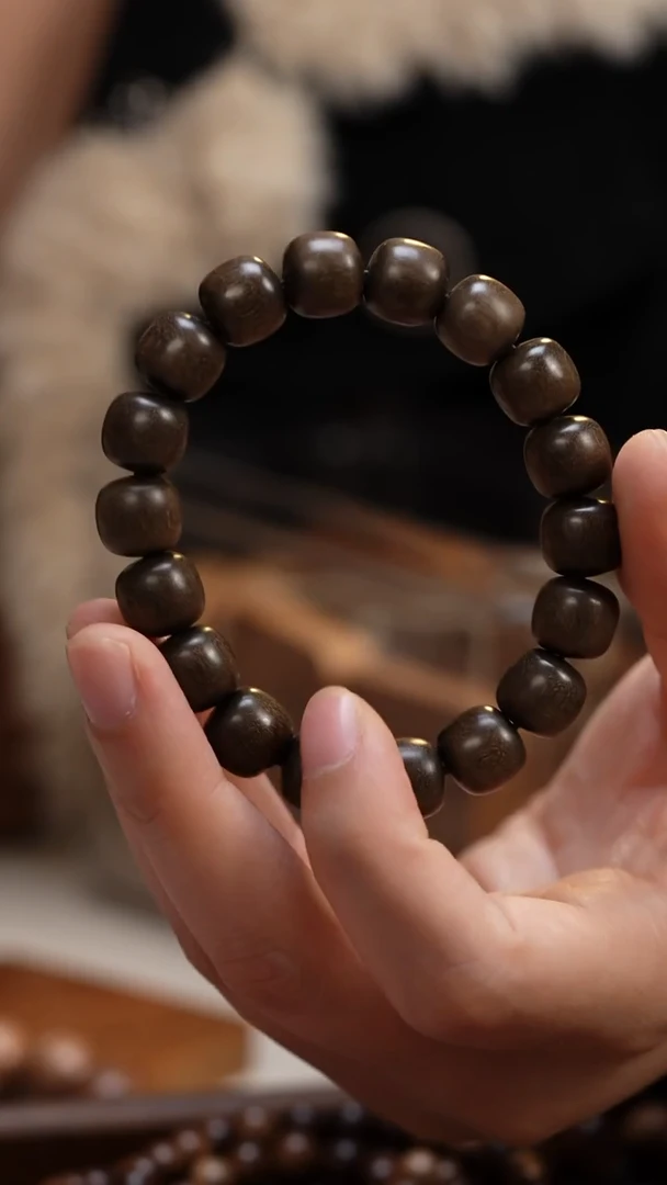 檀香木手串/手链?***浅阴沉老山檀香10老型单圈