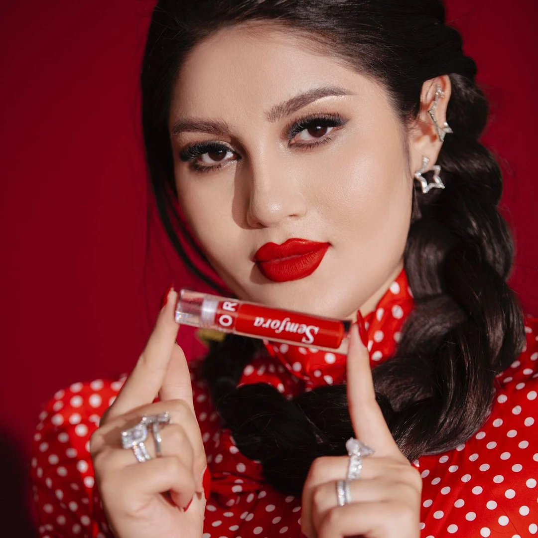 Semfora  锁色哑光持久唇釉哑光唇釉 【新疆包邮】