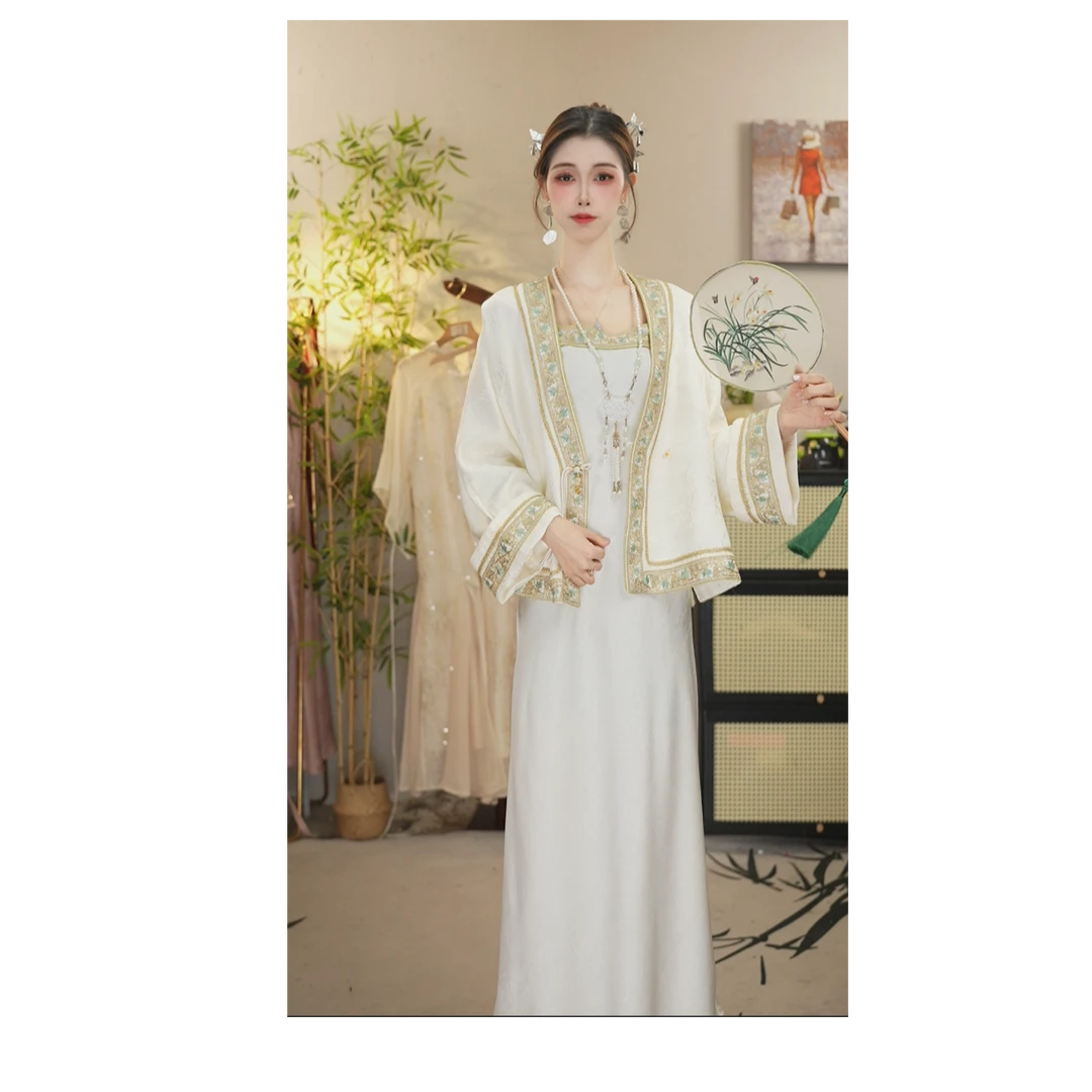 花享悦2025春季新款优雅休闲米白上衣和吊带裙WW（2506+2544）