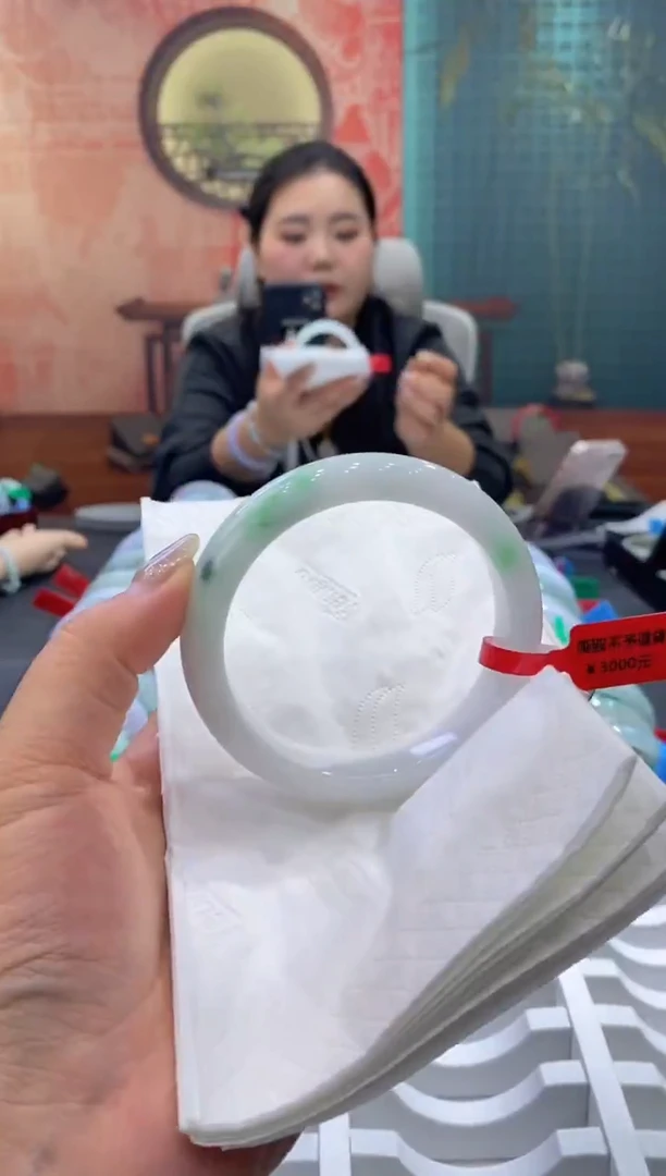 未镶嵌手镯翡翠多人00011539