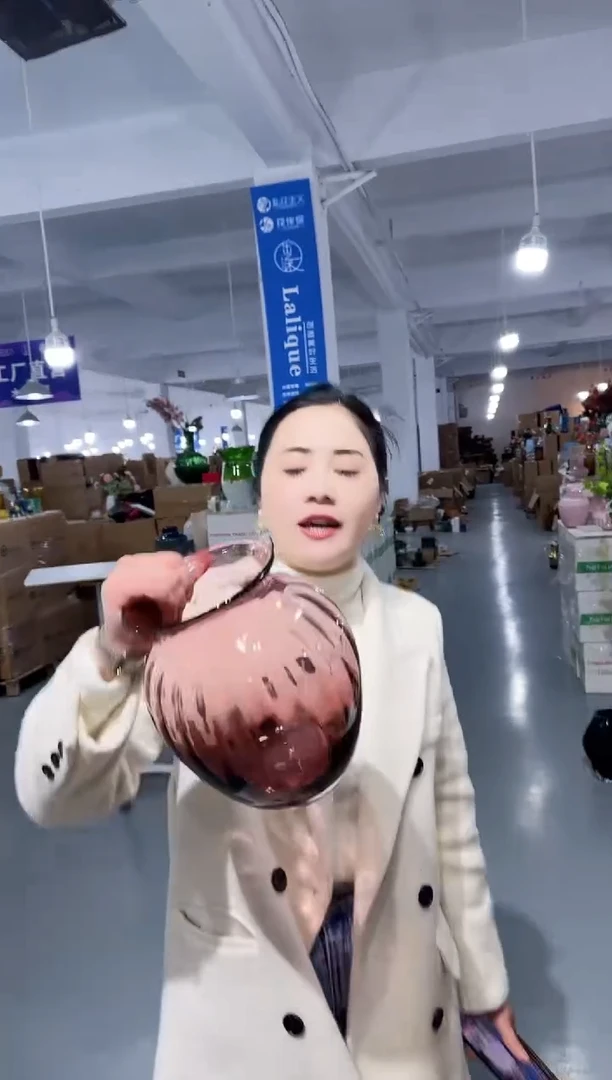 【闪购商品】玻璃安琪花瓶微瑕-LJA3