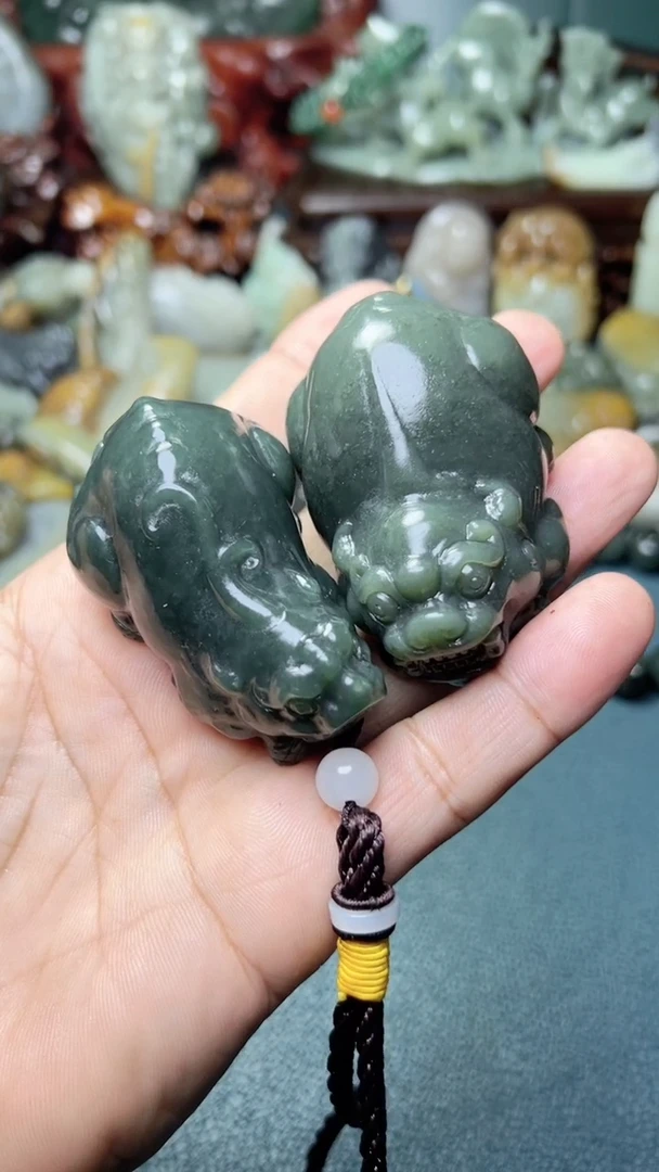 未镶嵌和田玉把件2