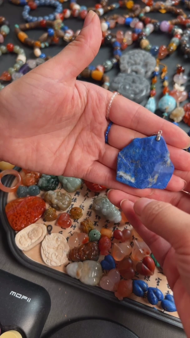 无非金属吊坠009