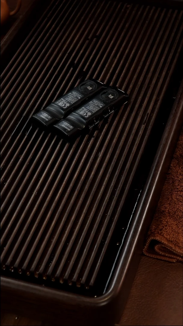 茶壶紫砂京*半手刻绘梅花子冶