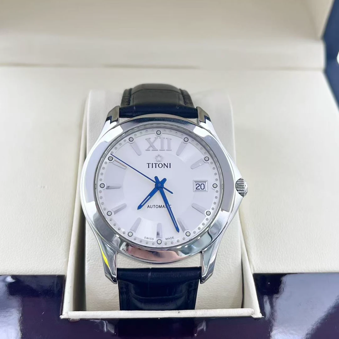 95新 Titoni/梅花 梅花/空霸系列/表径39mm/