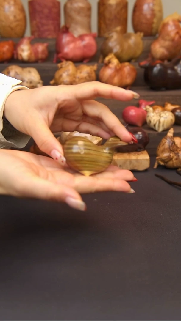 交趾黄檀（大红酸枝）愈创木鲸鱼