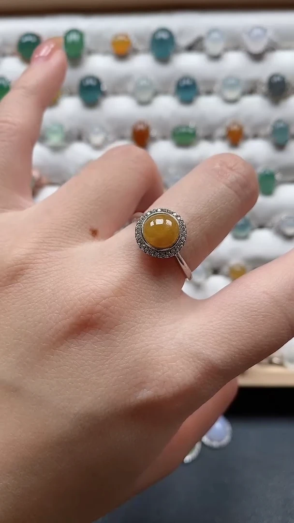 【闪购商品】翡翠戒指银S925镶嵌一物一证一礼盒