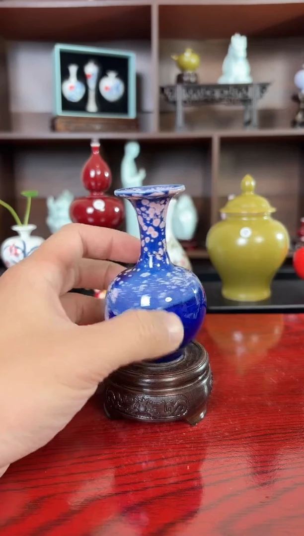 摆件瓷12.31晚微瑕小花瓶摆件