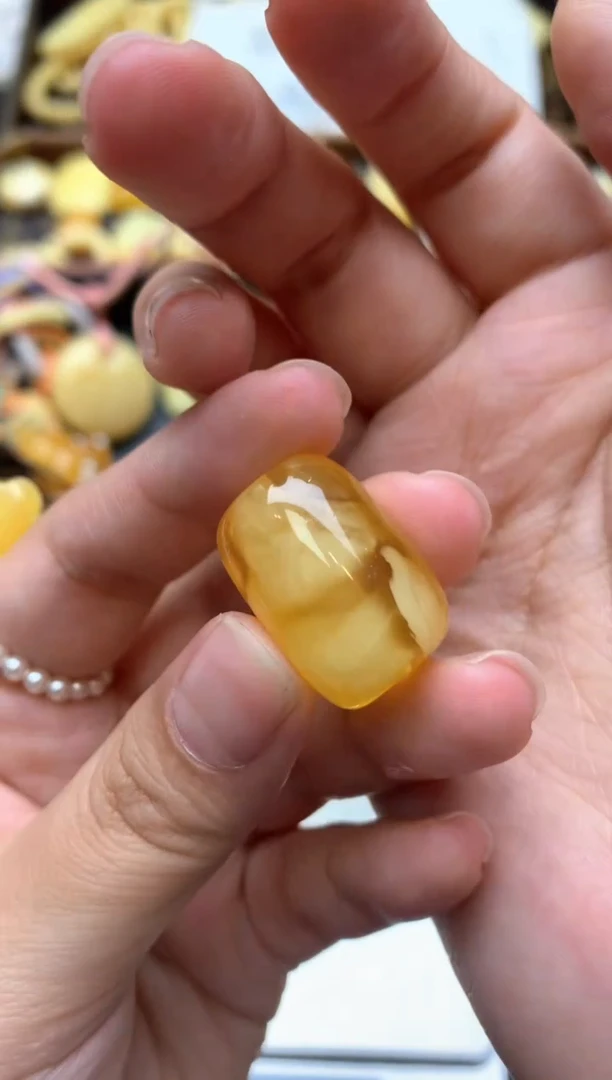 【闪购商品】琥珀珠宝奇石未镶嵌103琥珀蜜蜡花粉有纹小坑介意勿拍