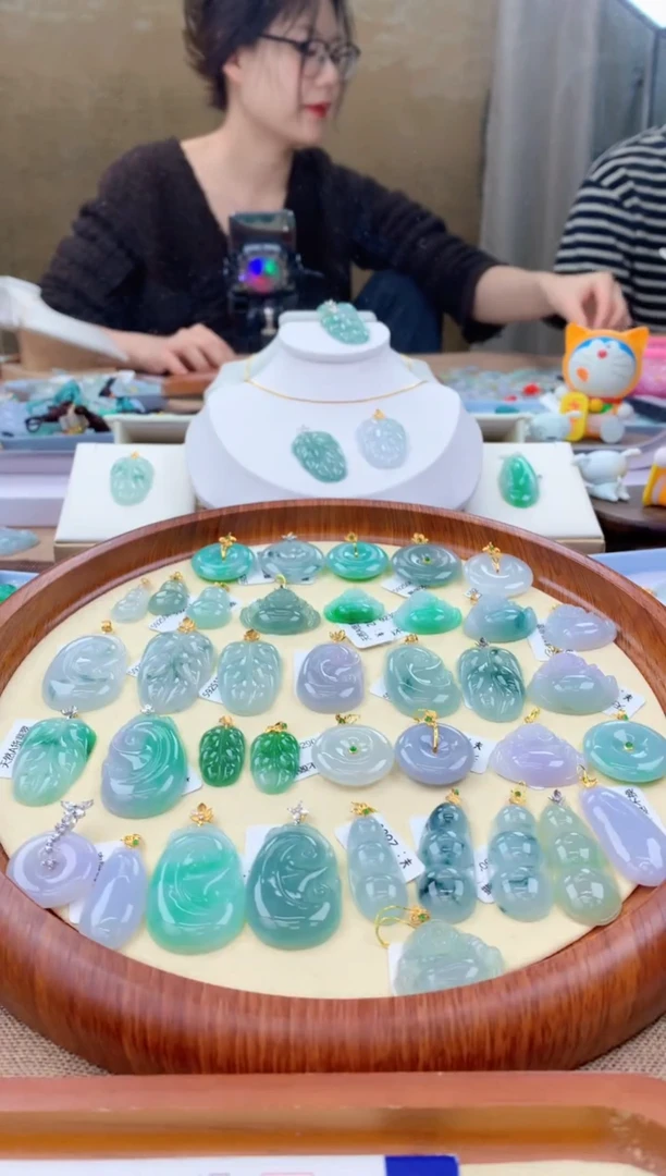 颈饰银S925镶嵌翡翠天然A货翡翠挂件