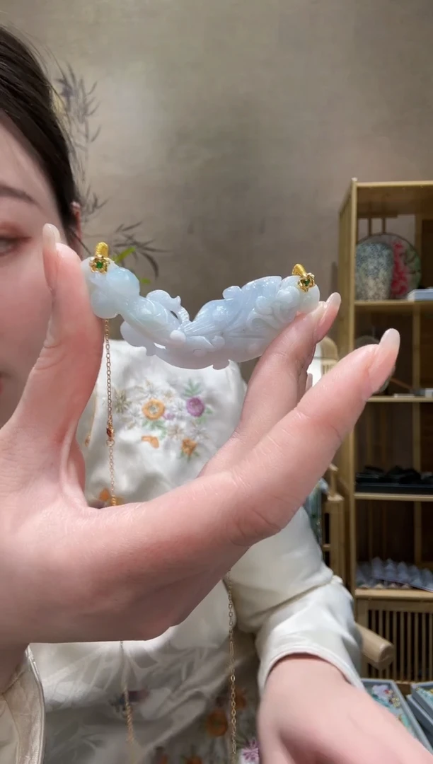【闪购商品】翡翠颈饰未镶嵌吊坠