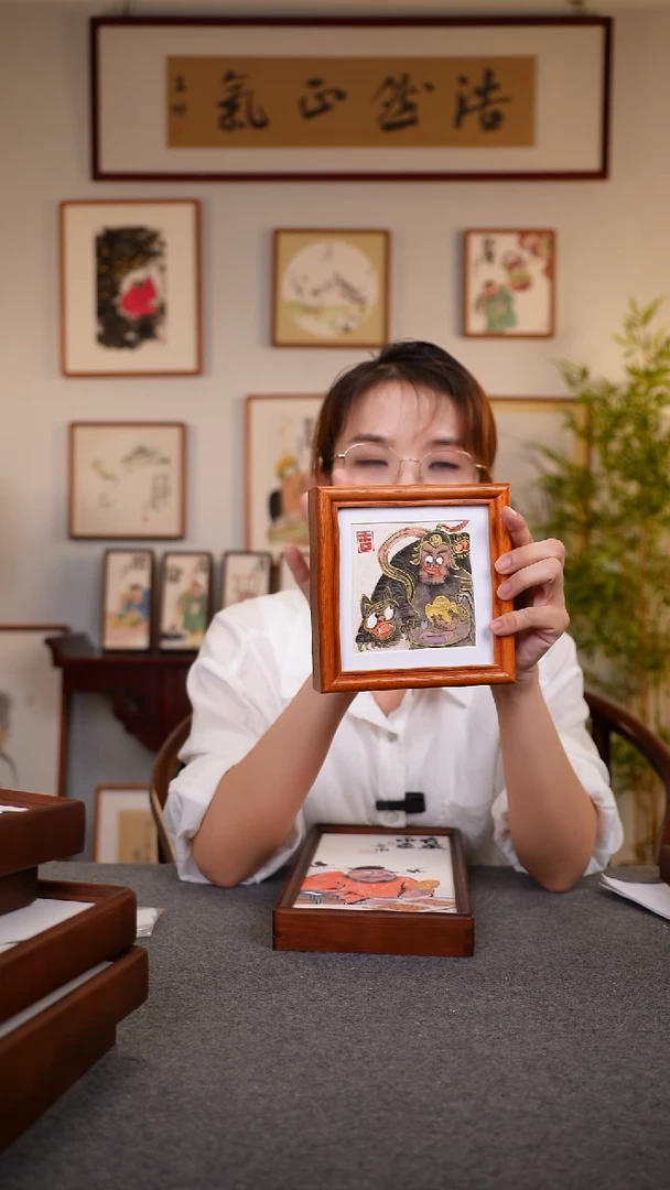 竖款鹿鸣现代美术馆