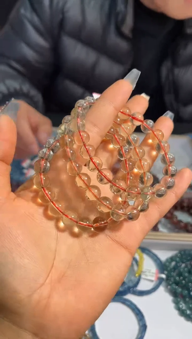 【闪购商品】水晶手链未镶嵌76多样性发其一巴西黄