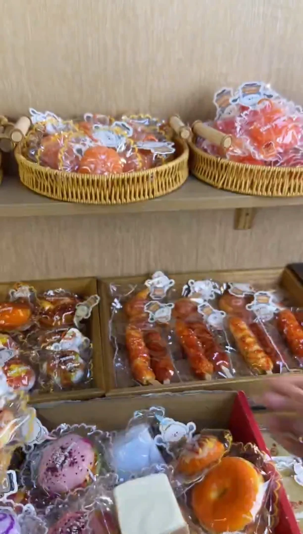 硅胶杨枝甘露固体＋芝士虾仁华夫 默认瑕疵