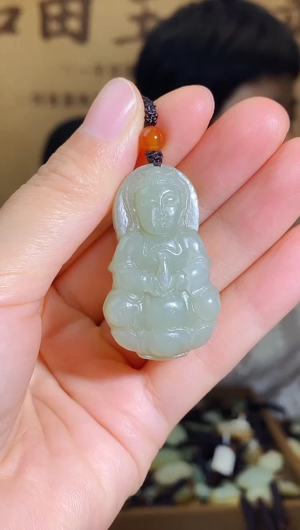 颈饰未镶嵌和田玉1