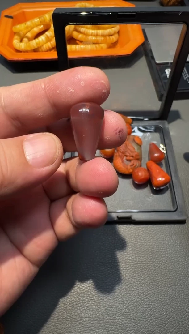 颈饰合金南红玛瑙三通