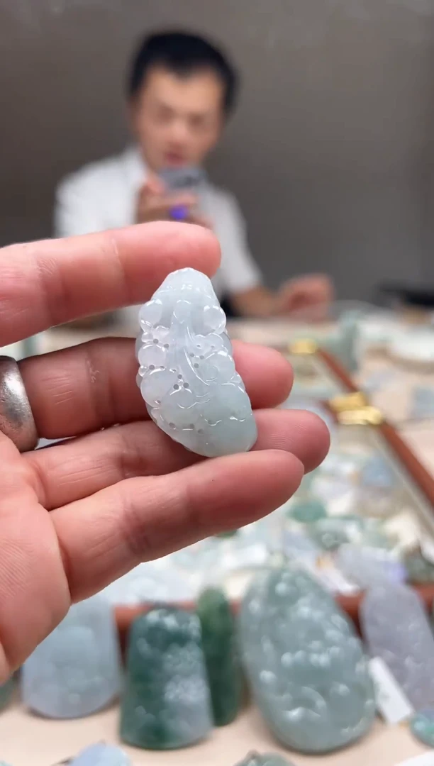 吊坠(不含链)未镶嵌翡翠貔貅