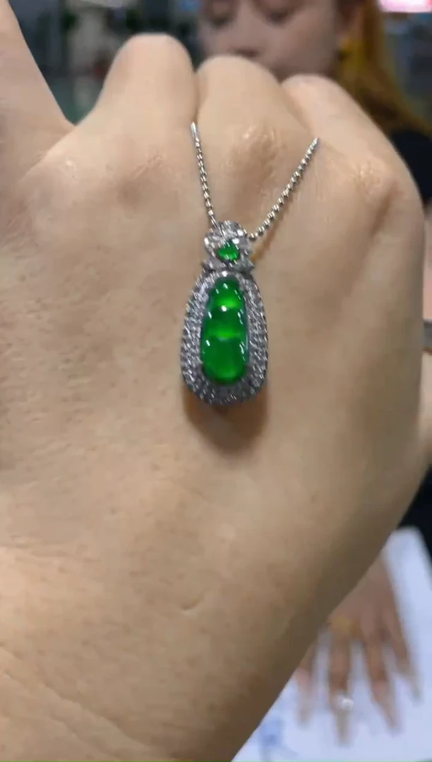 翡翠未镶嵌颈饰天然A货翡翠（多样性发货拍一件发件）