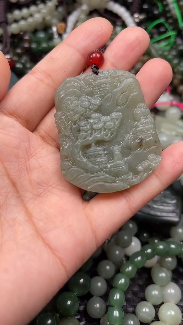 颈饰未镶嵌和田玉1