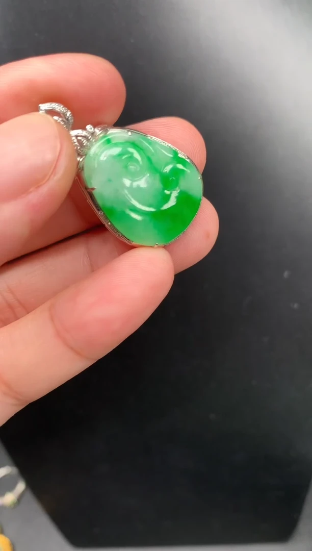 翡翠18K金镶嵌颈饰如意三天鉴赏期