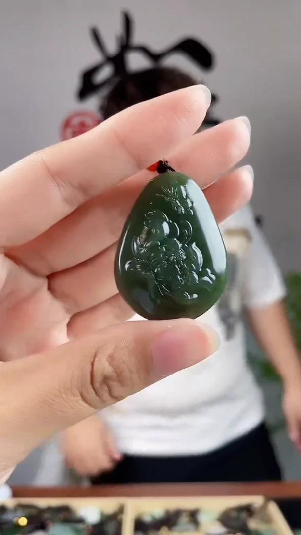 和田玉未镶嵌颈饰拍一发一，多样性发货