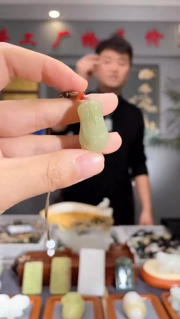 【闪购商品】和田玉颈饰未镶嵌拍一发一  多样性发货