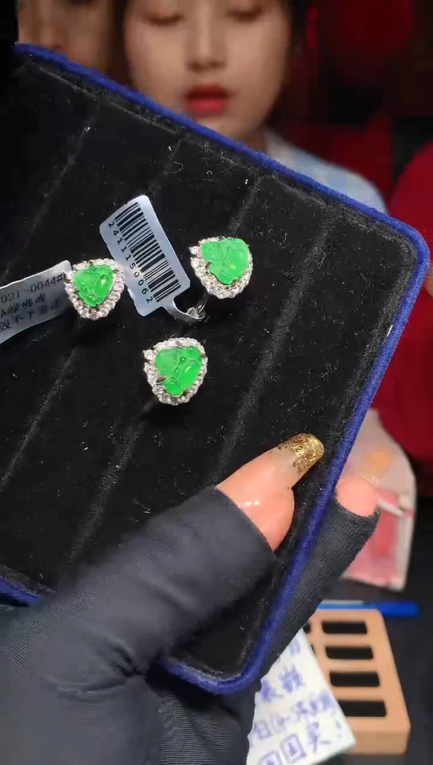 【闪购商品】定制翡翠未镶嵌36定制翡翠-多样性发货（发其一）