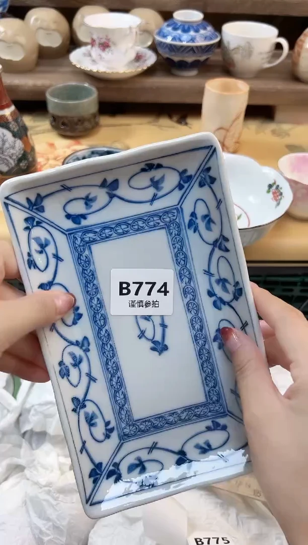 瓷片小*呀     774