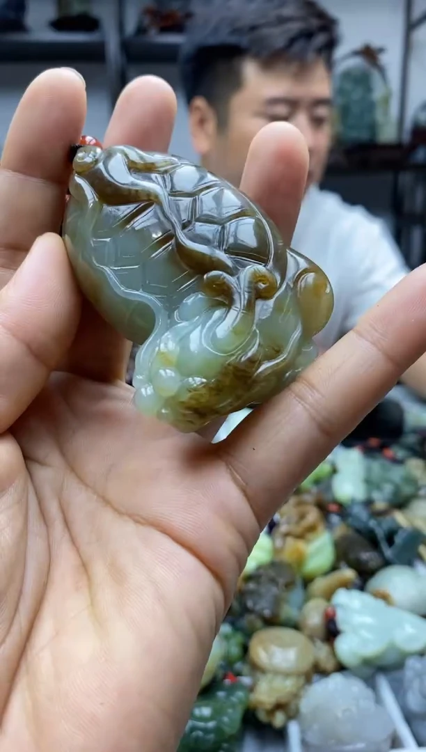 未镶嵌和田玉把件1