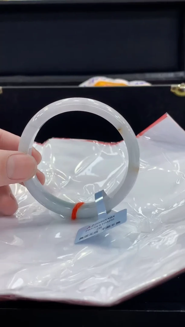 未镶嵌手镯翡翠翡翠手镯