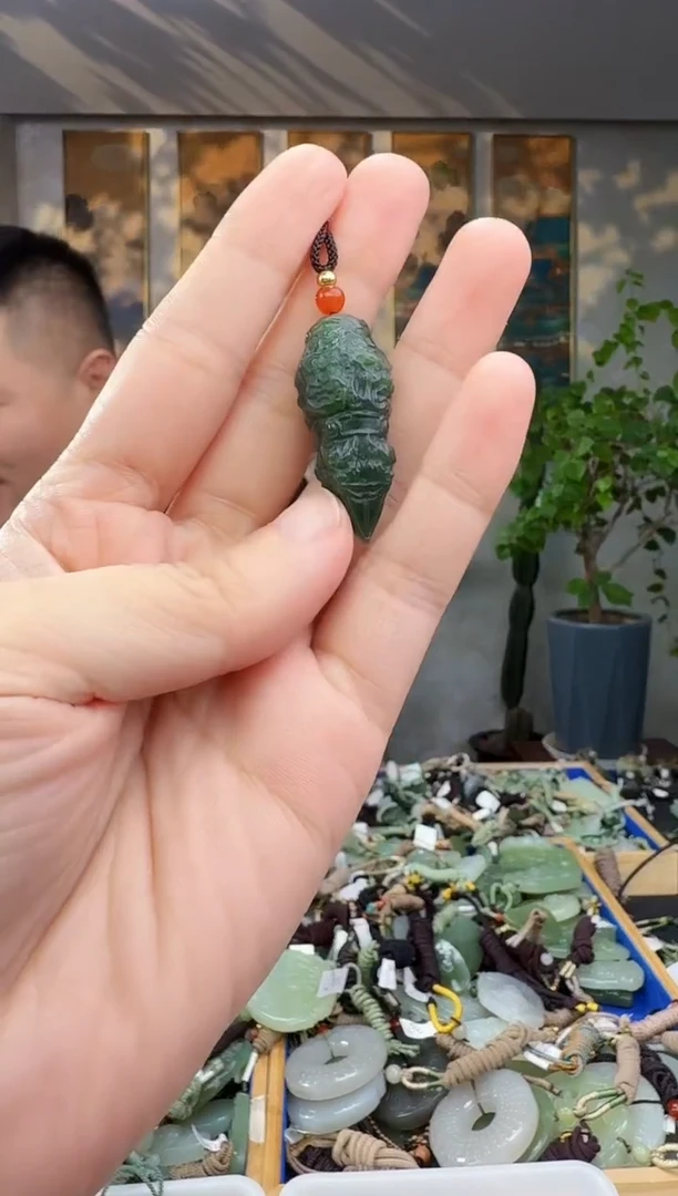 未镶嵌和田玉挂件拍一发一