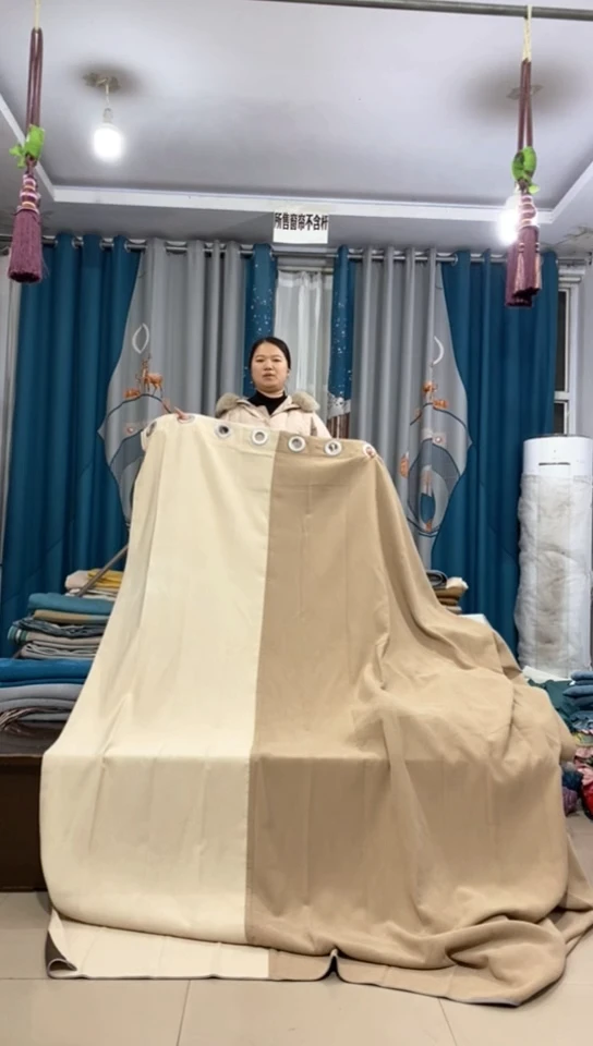 布成品窗帘  5.4*2.75米