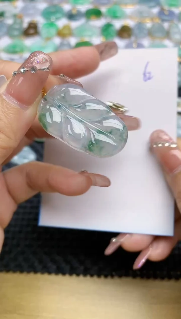 【闪购商品】翡翠颈饰18K金镶嵌天然A货翡翠 62