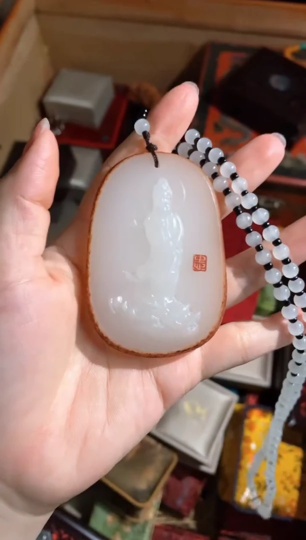颈饰未镶嵌和田玉（子料）永玉阁精品专属摆件