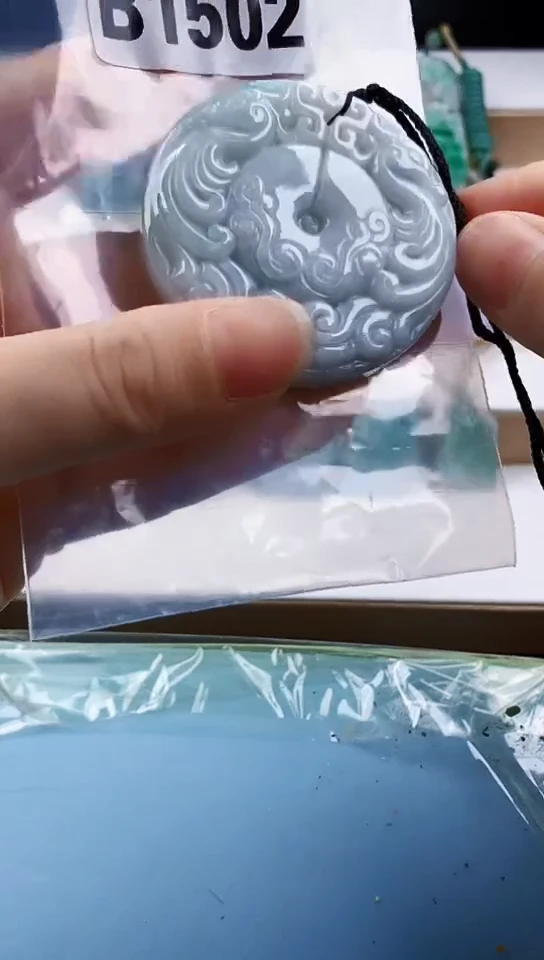 翡翠未镶嵌颈饰天然翡翠吊坠挂件
