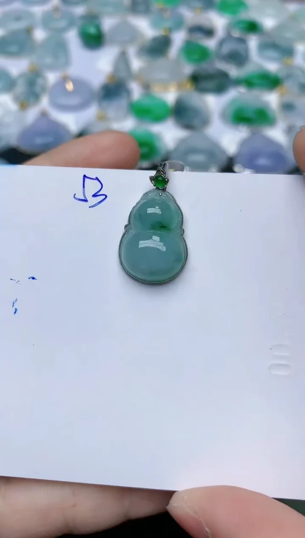 【闪购商品】翡翠颈饰18K金镶嵌天然翡翠A货