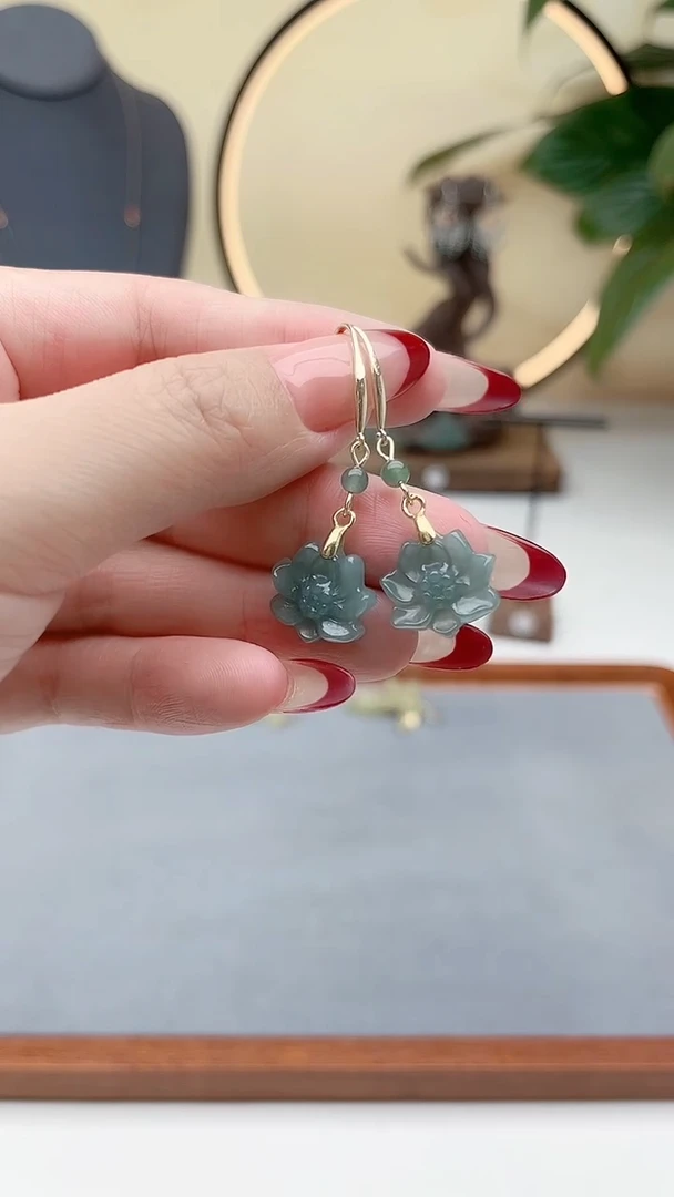 未镶嵌翡翠耳饰00翡翠莲花