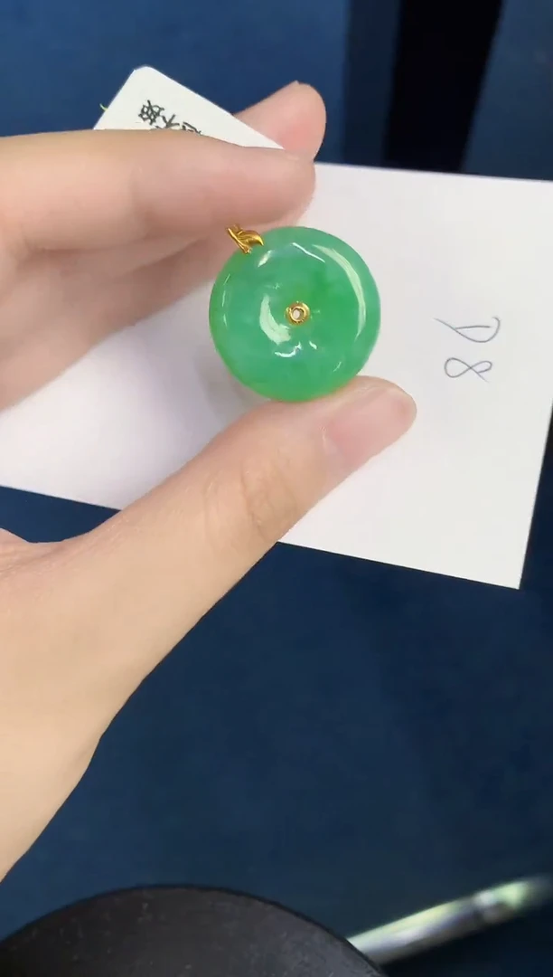 翡翠18K金镶嵌颈饰天然翡翠緬甸A貨