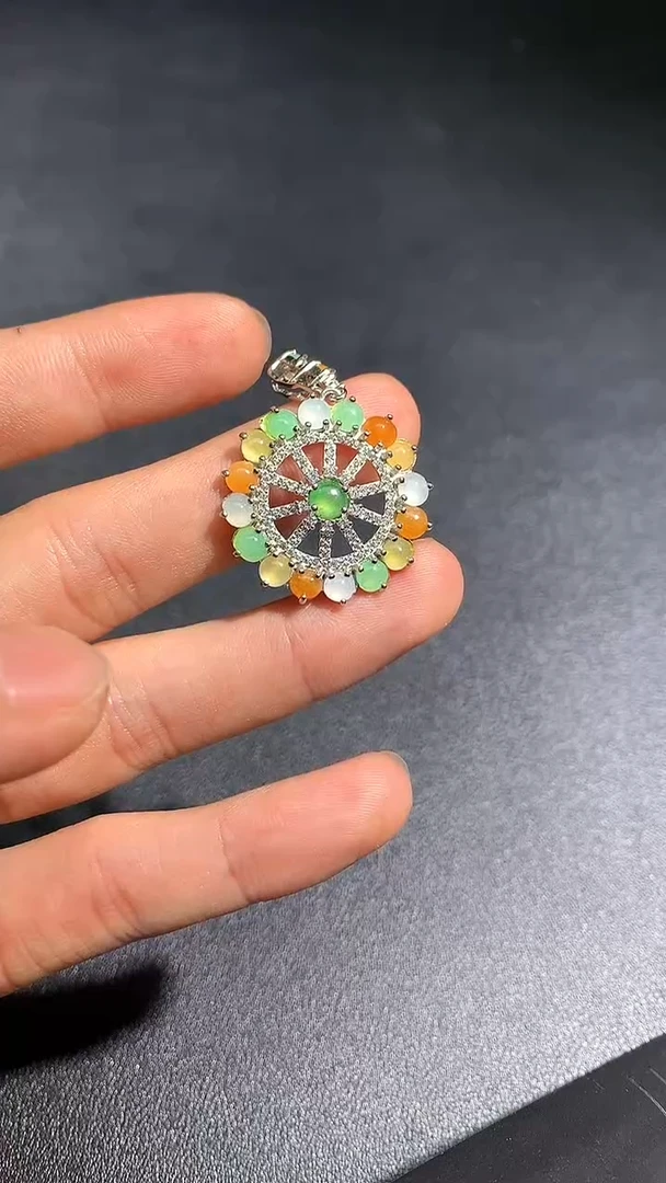 翡翠未镶嵌颈饰多样性发货-拍一发一