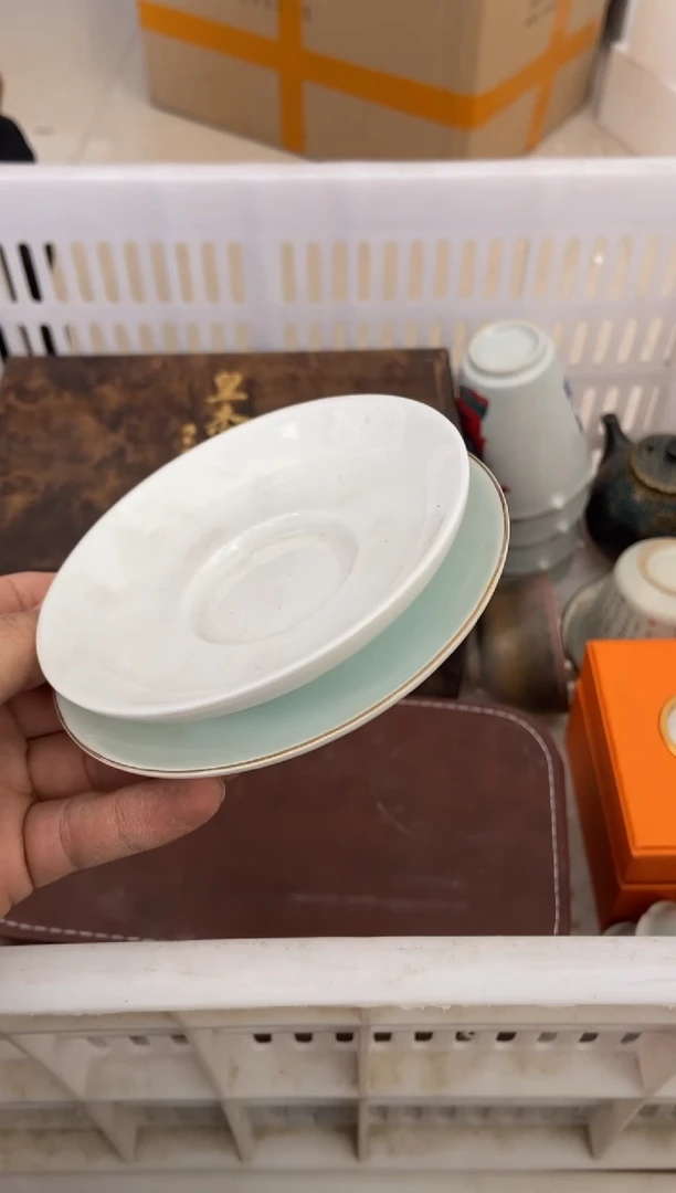 无运费险有瑕疵的摄影的产品有使用过的痕迹有点脏介意勿拍
