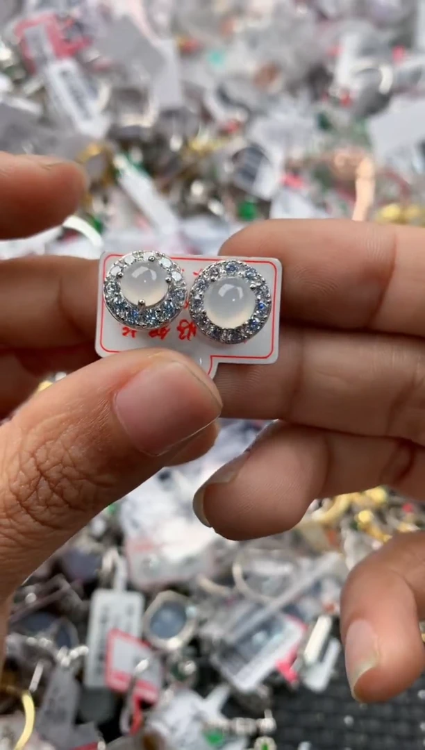 银S925镶嵌戒指翡翠888             8