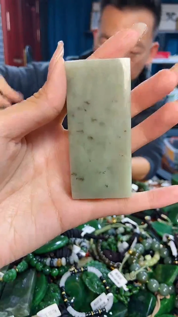 未镶嵌和田玉挂件1