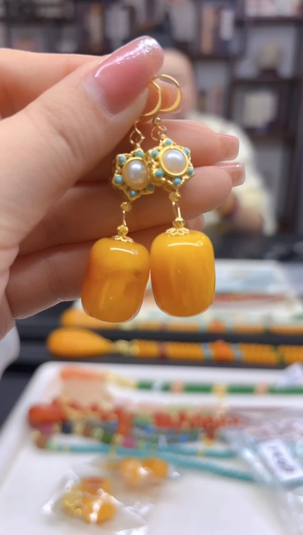 【闪购商品】蜜蜡耳饰14K金镶嵌耳坠E621