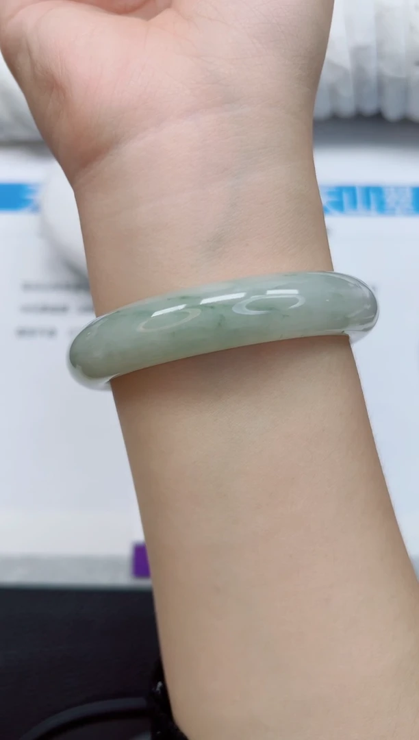 未镶嵌手镯石英质玉254-57/58