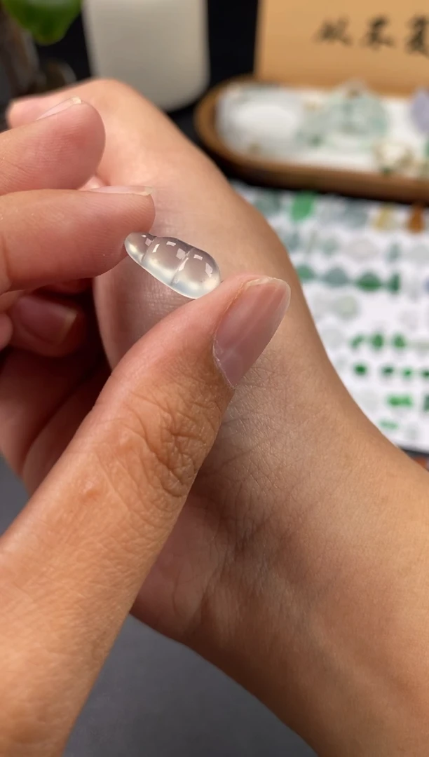 翡翠裸石未镶嵌翡翠冰种福豆